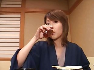 Nana Natsume Turns into a Voyeur Slut Once She's Drunk